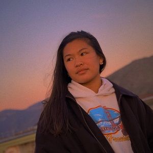 Meet your Posher, Chloe